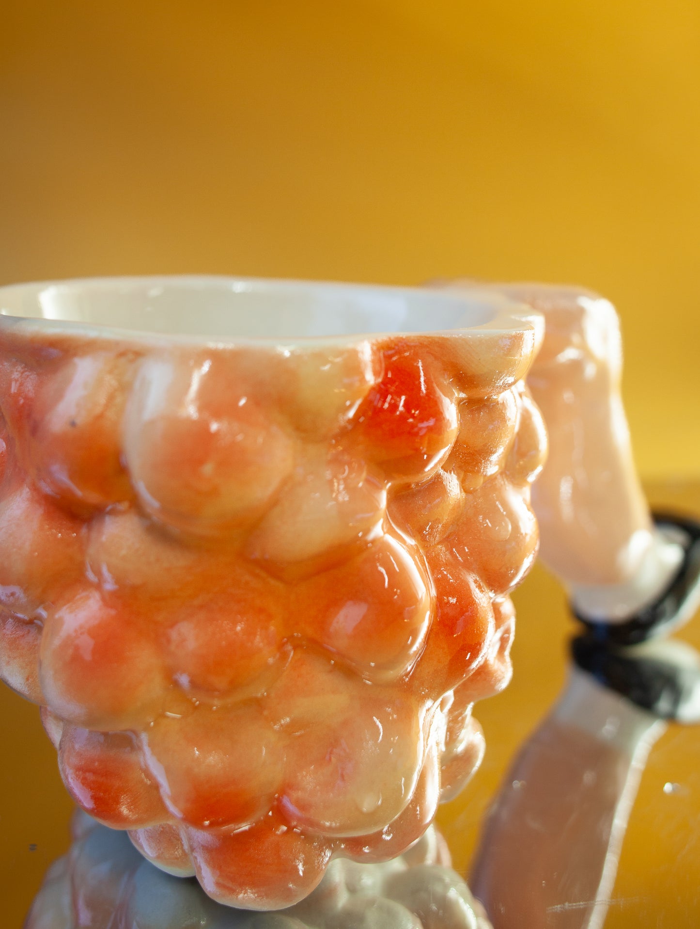 BlackBerry Leg Mug