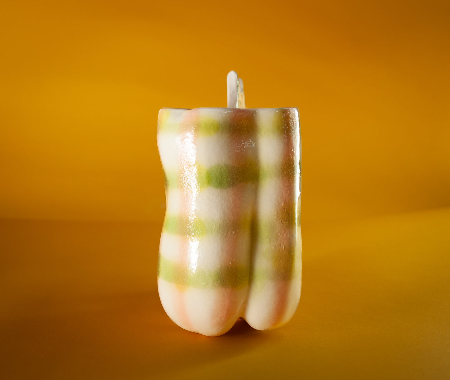 Capsicum Mug With Cat Handle