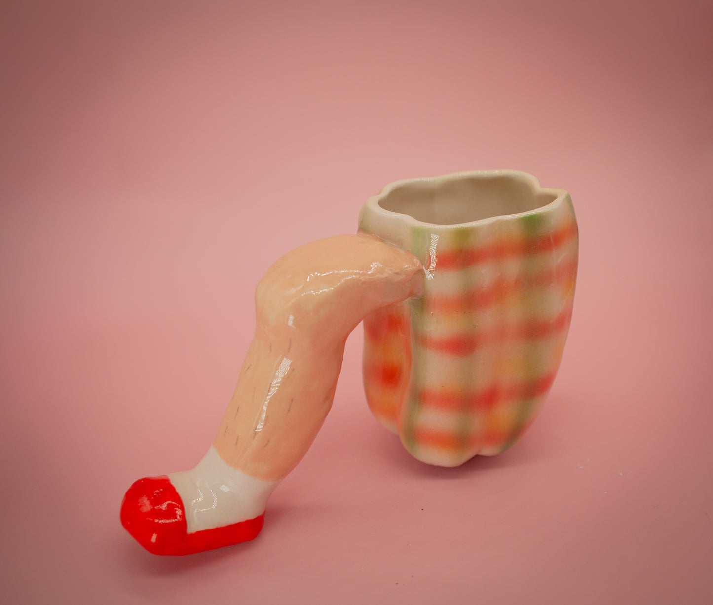 Capsicum Mug With Leg Handle
